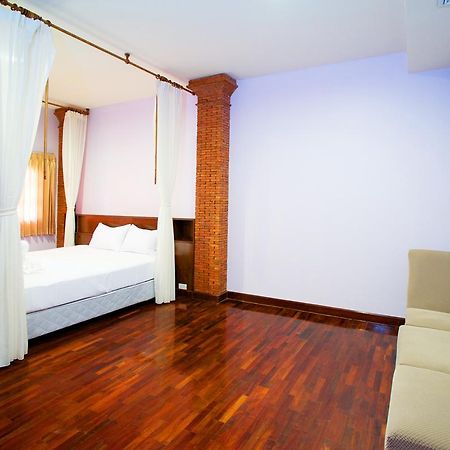Boom Boom Beach Resort Laem Sing Chanthaburi Esterno foto