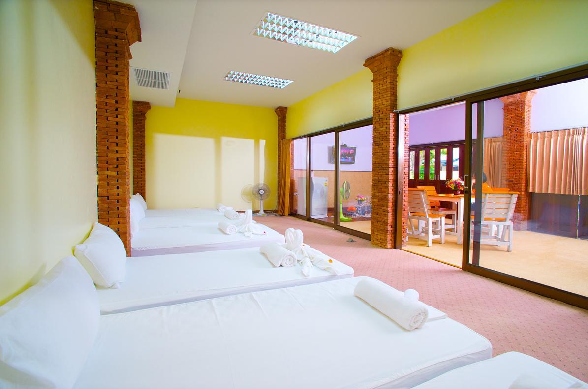 Boom Boom Beach Resort Laem Sing Chanthaburi Esterno foto
