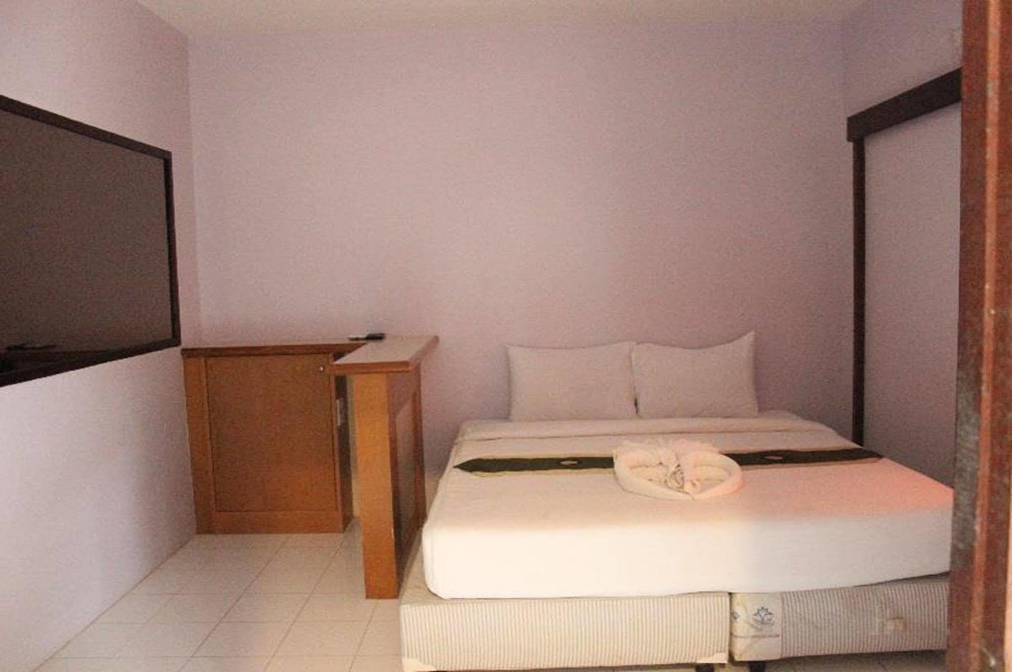 Boom Boom Beach Resort Laem Sing Chanthaburi Esterno foto